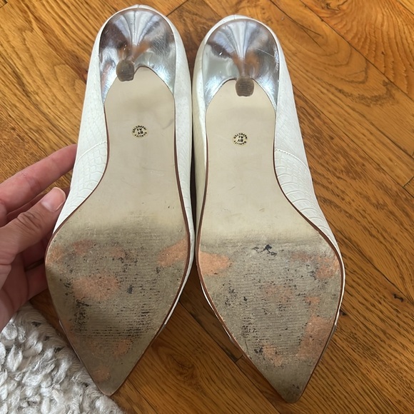 Worthington White/ Silver Faux Snakeskin Pump - Picture 3 of 5